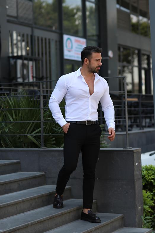 Beyaz Klasik Gömlek, Siyah Slim Fir Kumaş Pantolon Kombin