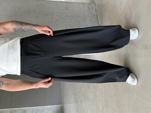 Siyah Kore Kalıp Çizgili Kumaş Pantalon SNZ 1455