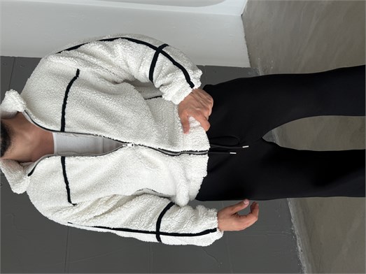Ekru Astarlı Peluş Mont FP