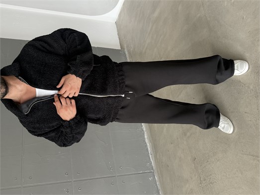 Siyah Astarlı Peluş Mont FP