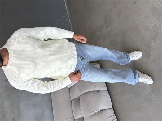 Beyaz Bisiklet Yaka Basic Reglan Kazak SNZ 7235