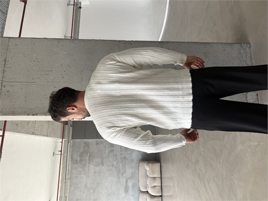 Beyaz Şardonlu Dikey Şerit Fit Kazak SNZ 7294