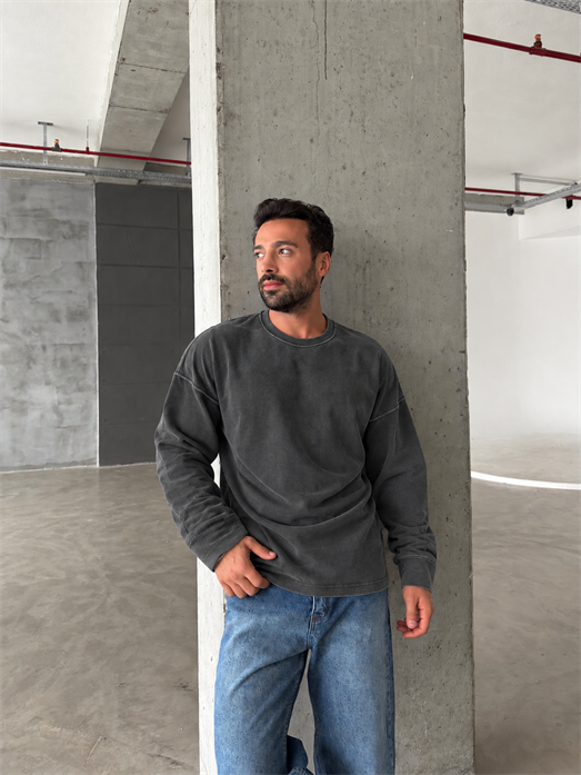 Siyah Yıkamalı Bisiklet Yaka İki İplik Sweatshirt KN 5751