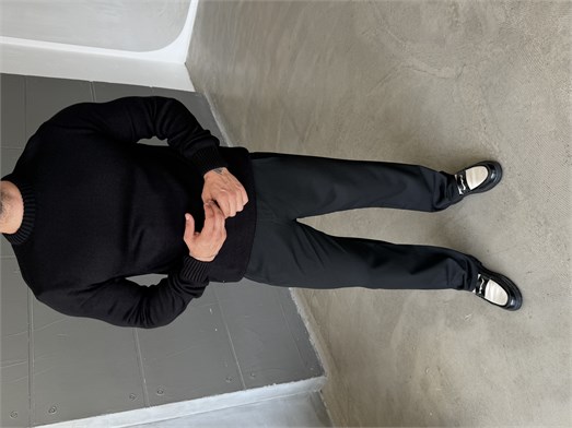 Siyah Bisiklet Yaka Basic Oversize Kazak TB