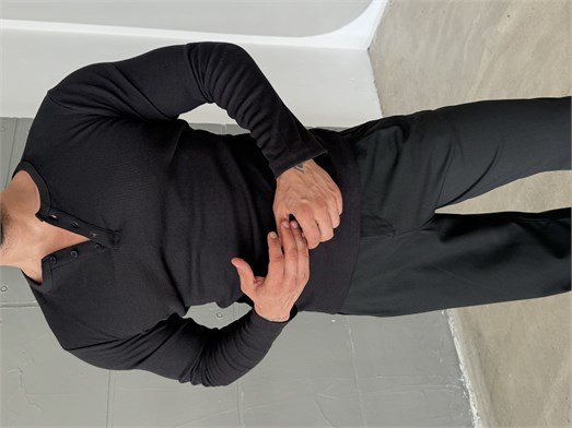 Siyah Henley Yaka Uzun Kol SC