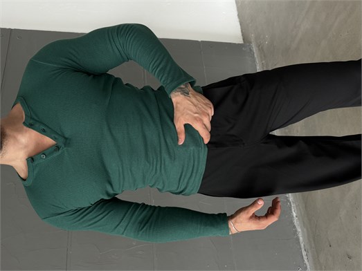 Zümrüt Henley Yaka Uzun Kol SC