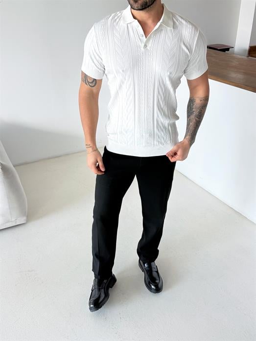 Beyaz Jakar Desenli Düğmeli Polo Triko Tk