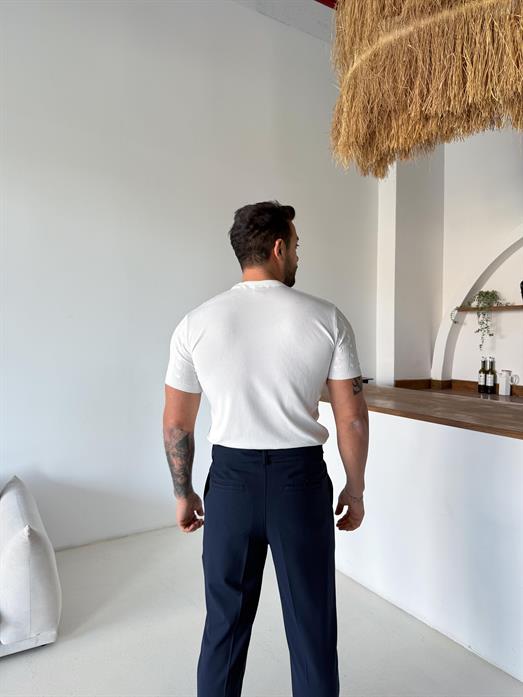 Beyaz Saç Örgü Bisiklet Yaka Triko TK