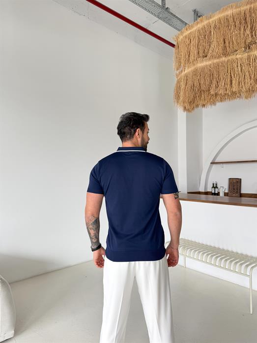 Lacivert Yaka Çizgili Polo Yaka TK