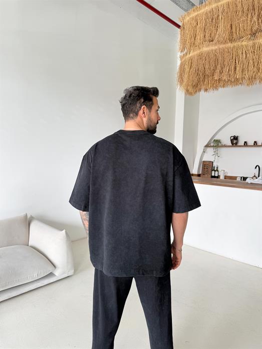 Siyah Compak Gramajlı Yıkamalı Oversize Tişört PLZ