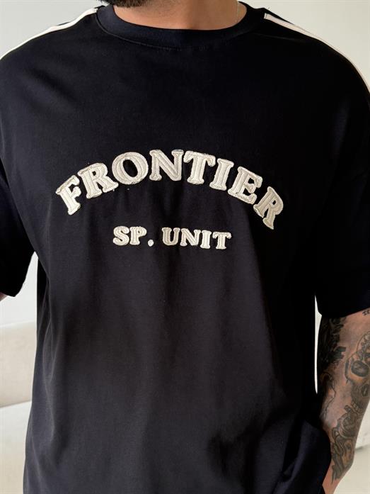 Siyah Frontier Nakışlı Oversize Tişört JJ Y125