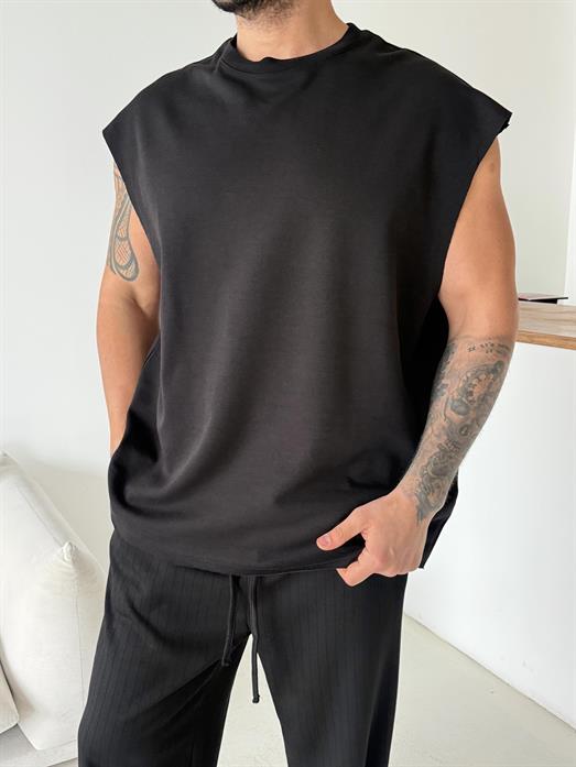 Siyah Sıfır Kol Oversize Compak Atlet VMS V70-56