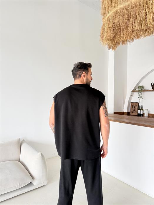 Siyah Sıfır Kol Oversize Compak Atlet VMS V70-56