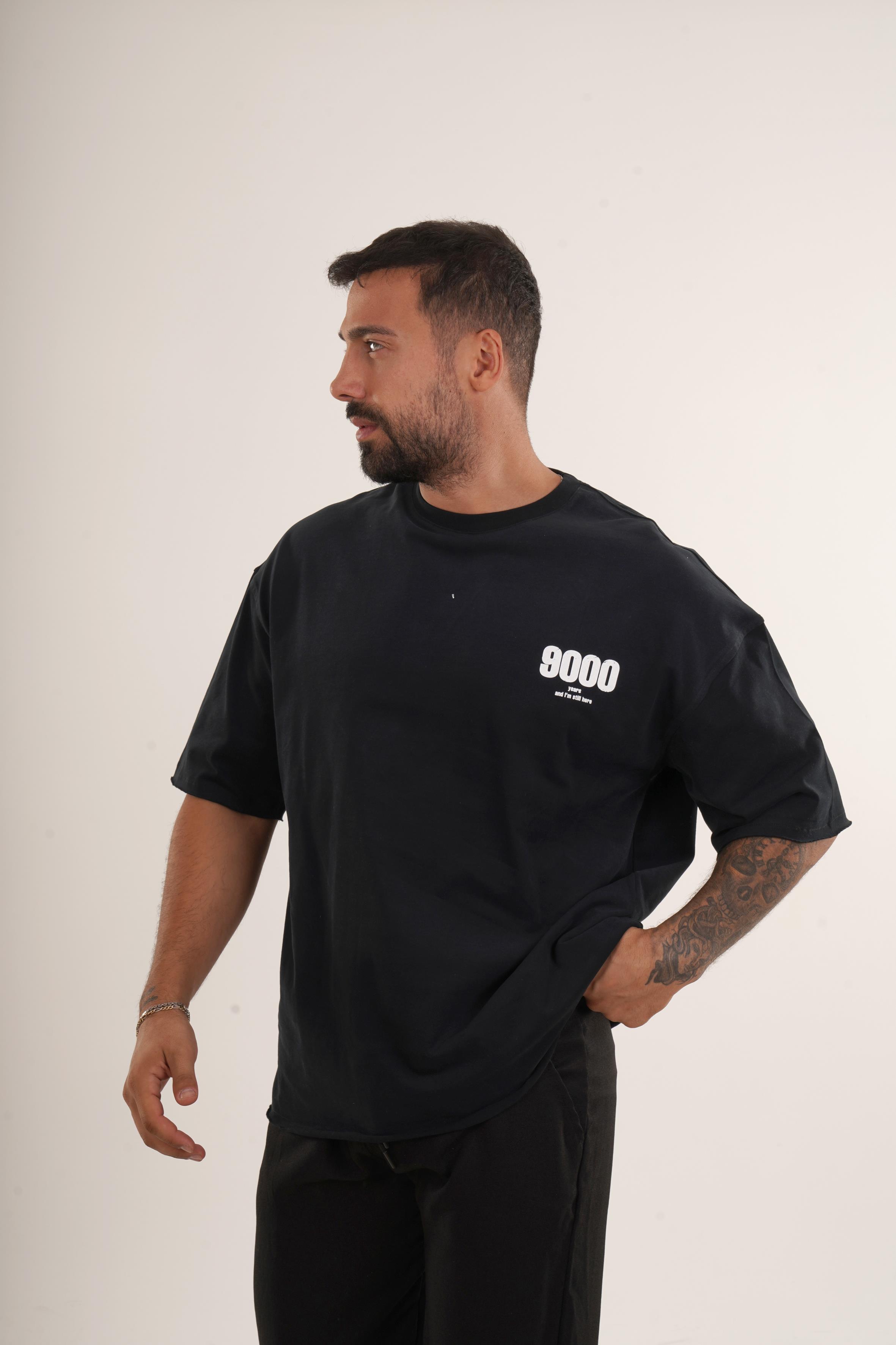 BASKILI TSHİRT MODELLERİSiyah Yüksek Kalite 9000 Years Baskılı Oversize T-SHİRT VMS 40706