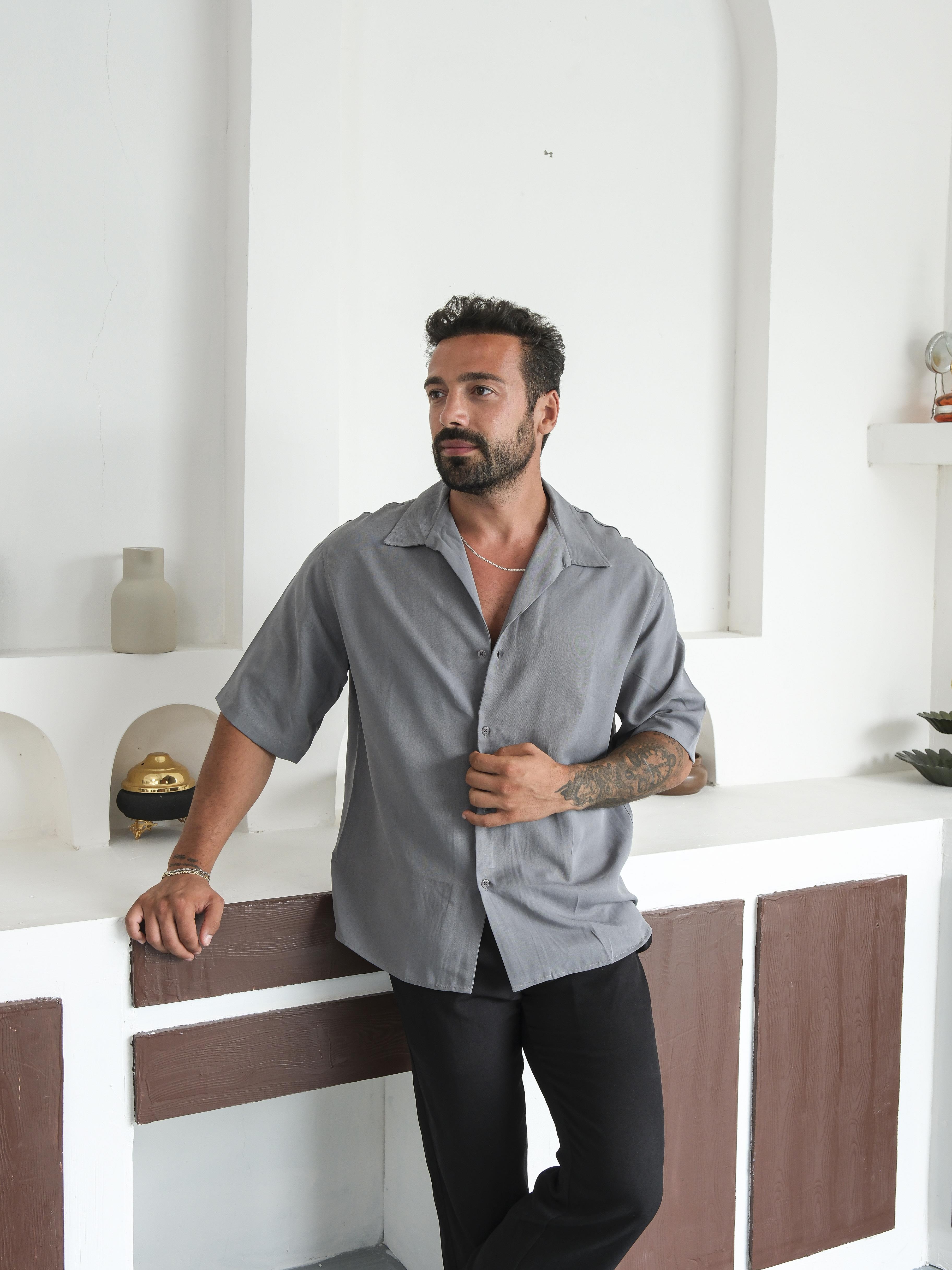 GÖMLEKGri Düz Oversize Kısa Kollu Keten Gömlek VS4020