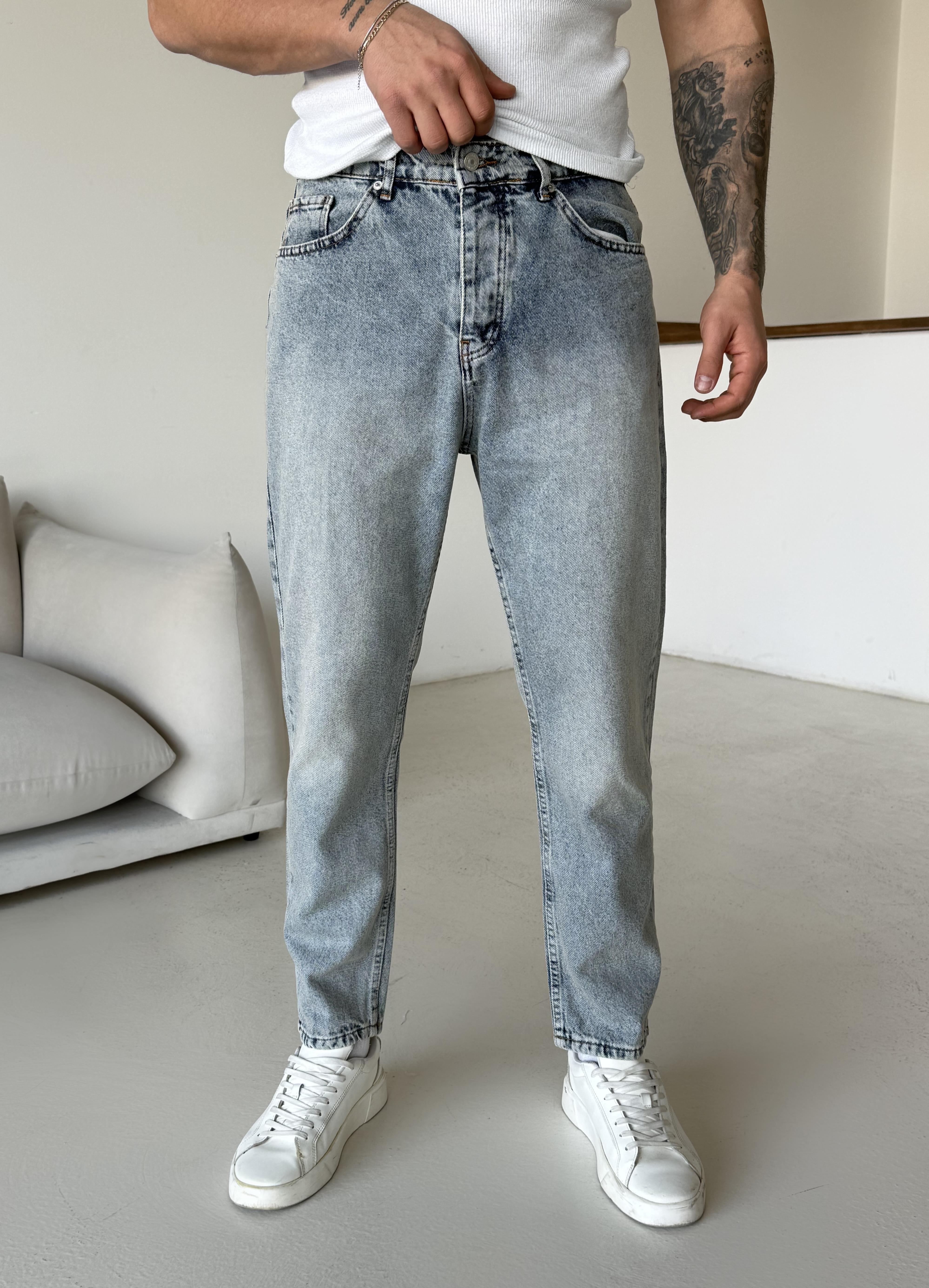 KOT PANTOLONBuz Mavi Taşlamalı Boy Friend Kot Pantalon MB 654-1