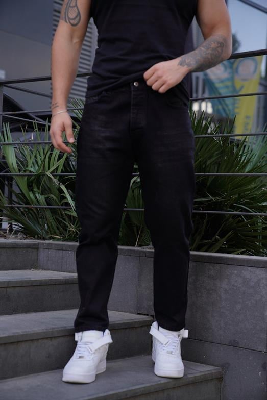 KOT PANTOLONStandart Siyah Taşlamalı Boyfriend  Kot Pantolon 2024