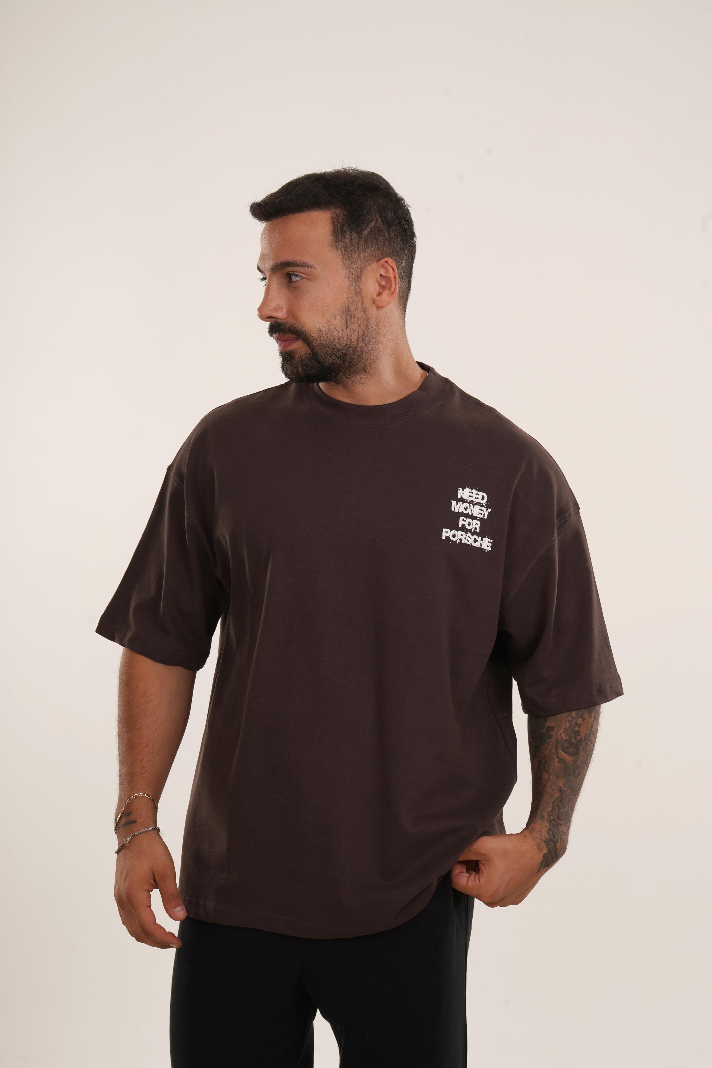 OVERSİZE T-SHİRTKahve Need Money Baskılı Compak Pamuk Oversize TSHİRT EST E70130