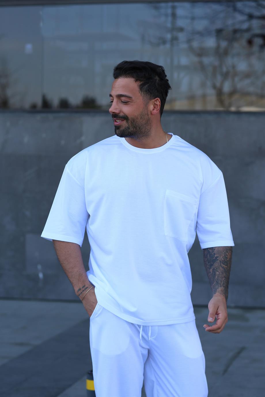 Beyaz 2 İplik Double Kalıp CEPLİ Oversize T-SHIRT