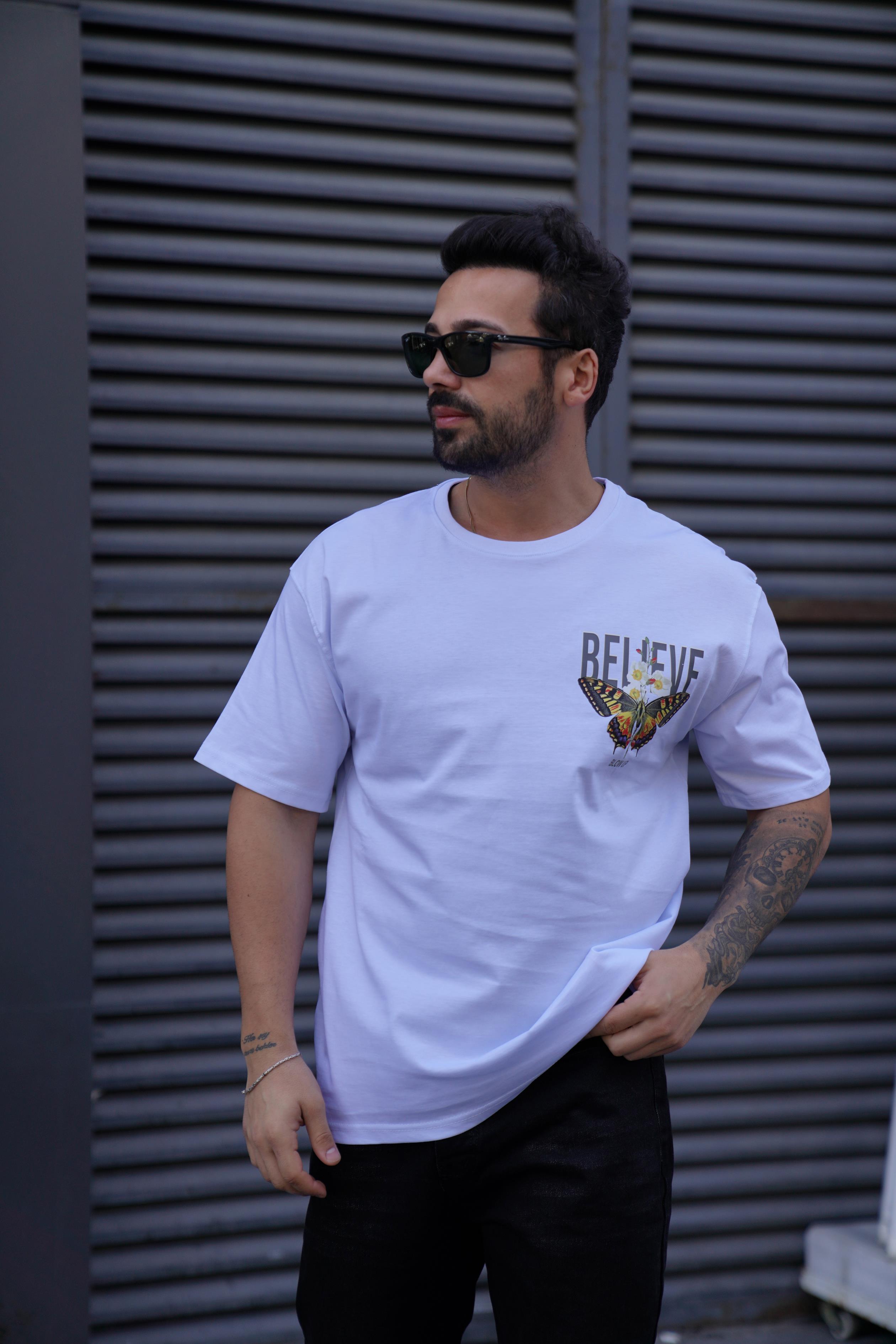 T-SHİRTBeyaz Believe Baskılı Oversize T-Shirt TK