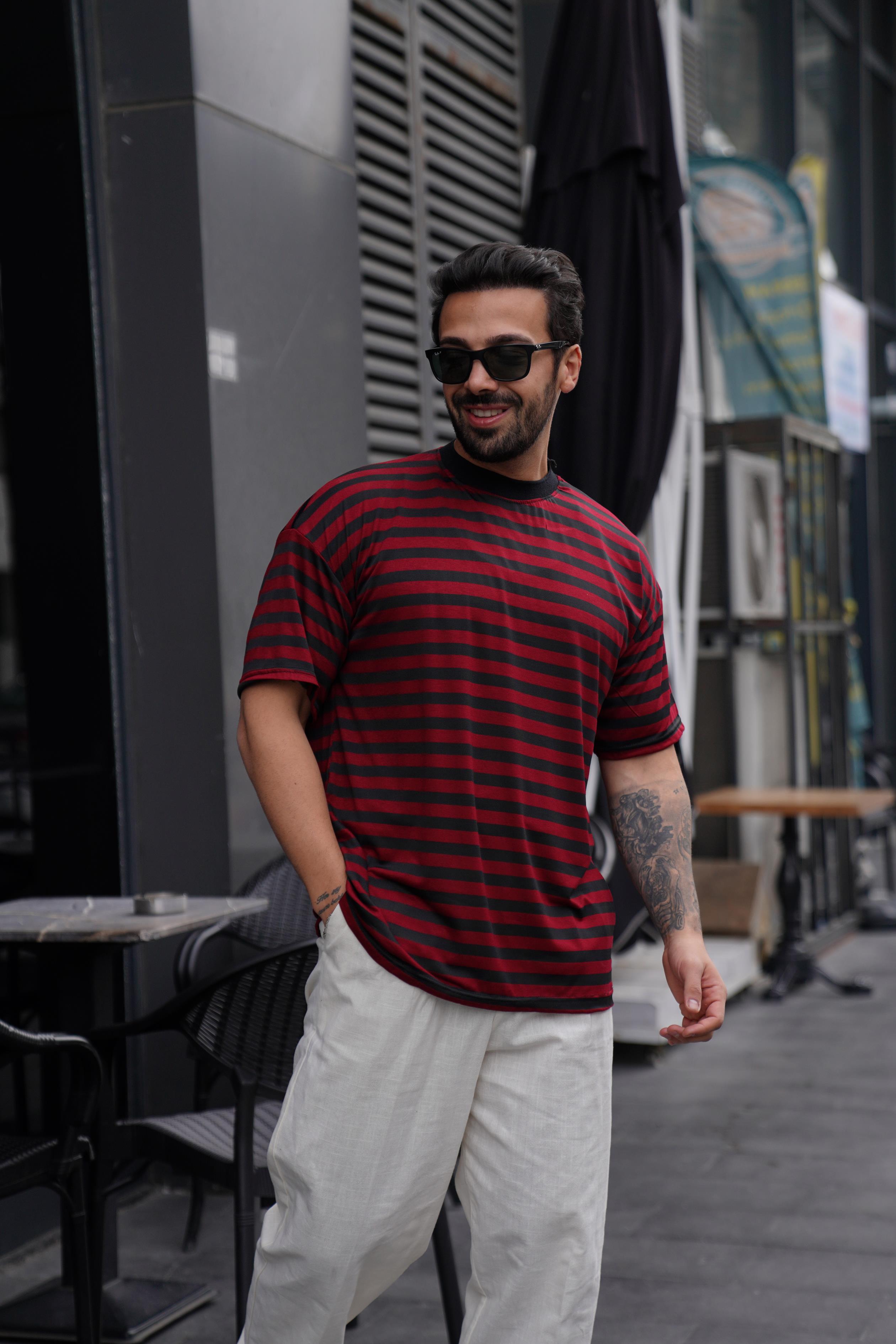 T-SHİRTBordo Siyah Çizgili Oversize Viskon T-Shirt TK 1008