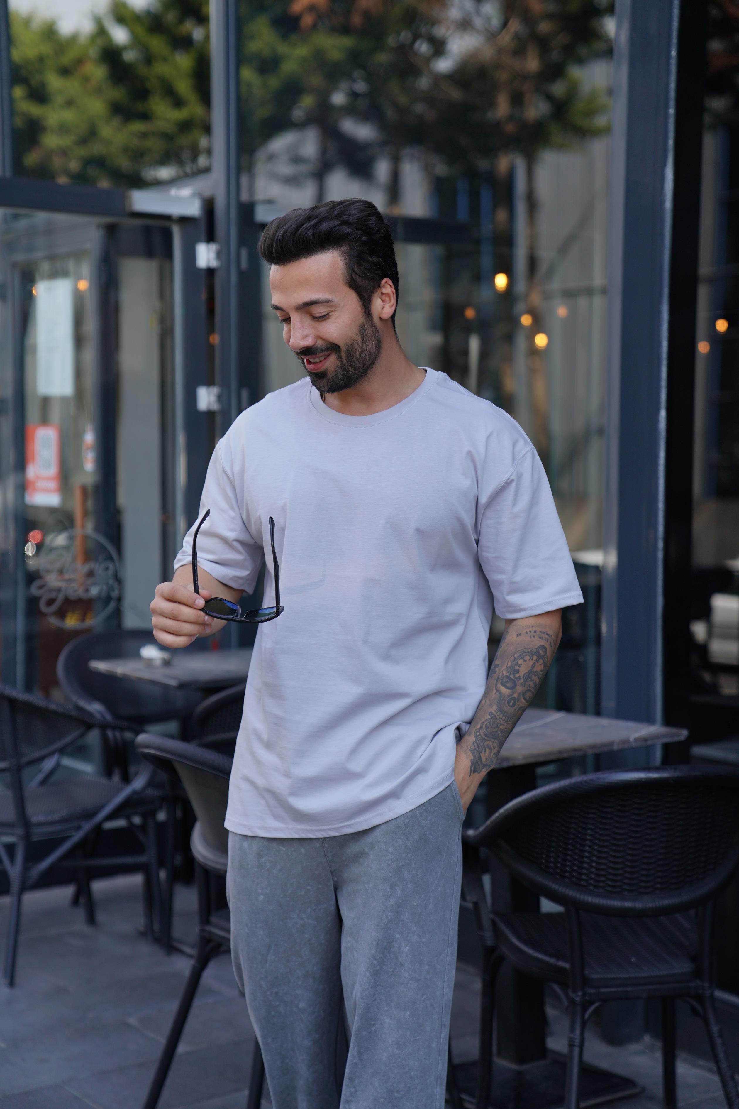 T-SHİRTGri Düz Oversize T-Shirt TK 1012