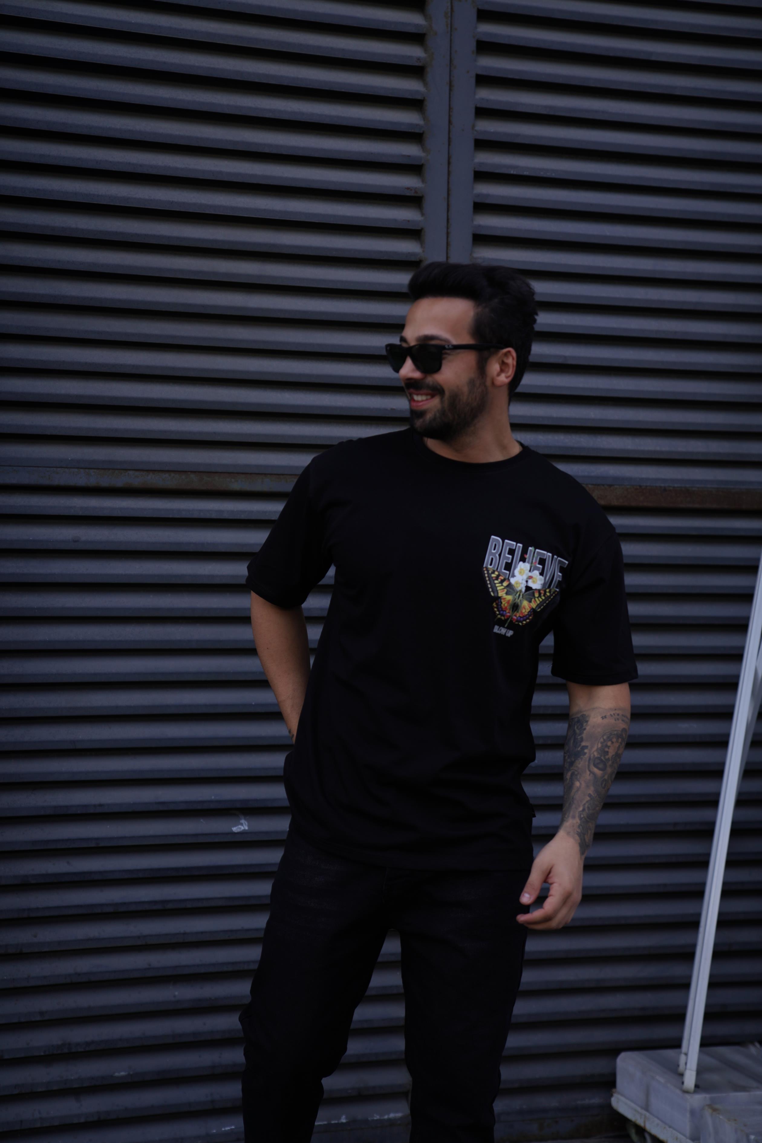 T-SHİRTSiyah Believe Baskılı Oversize T-Shirt TK