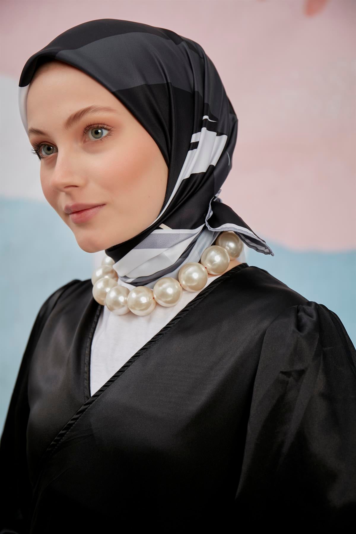 Twill Eşarp Botanik Desen Siyah