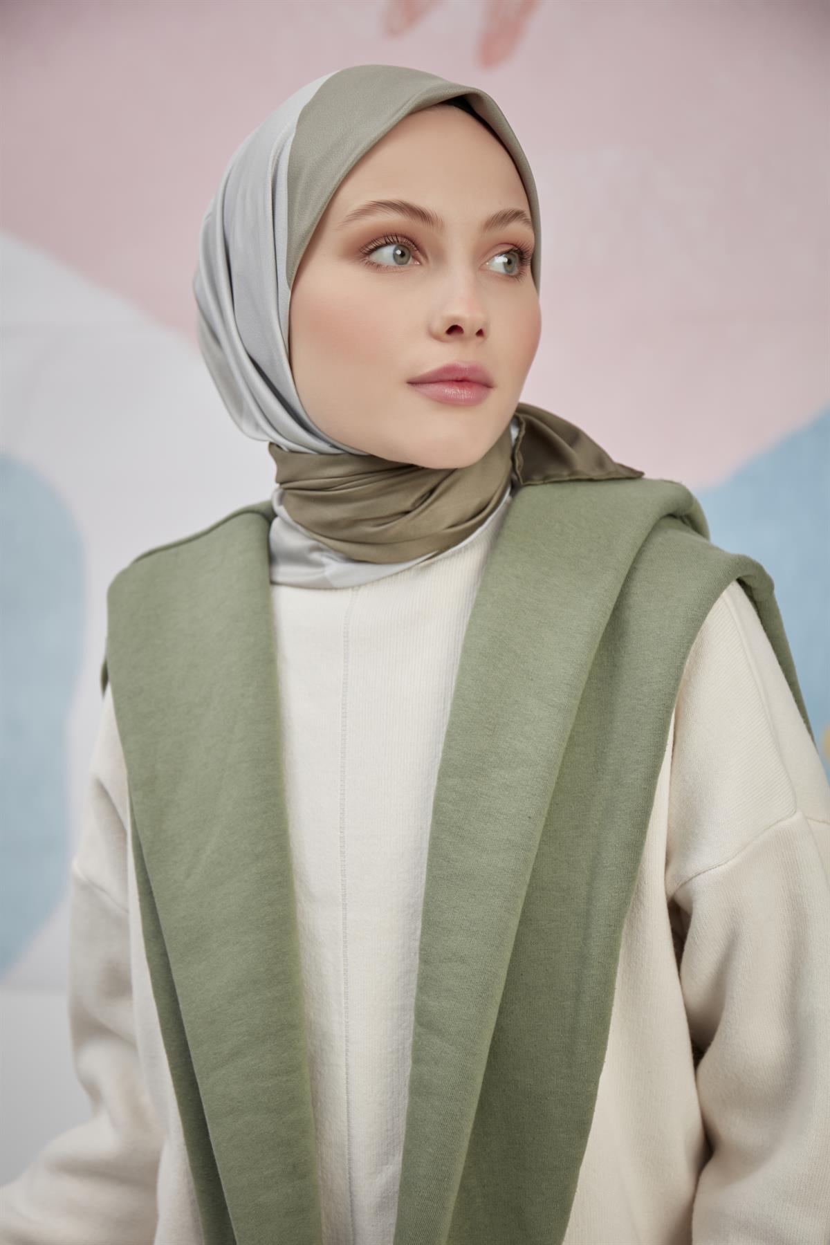 Twill 4 Renkli Desen Eşarp Yeşil