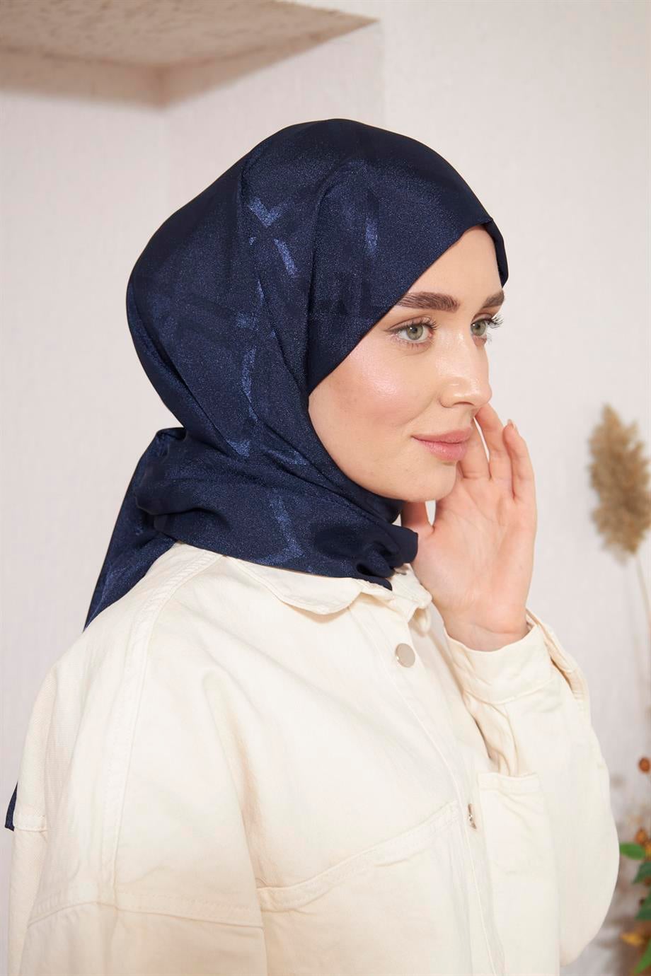 Parlak İtalyan Jakar Şal Kare Desen Lacivert