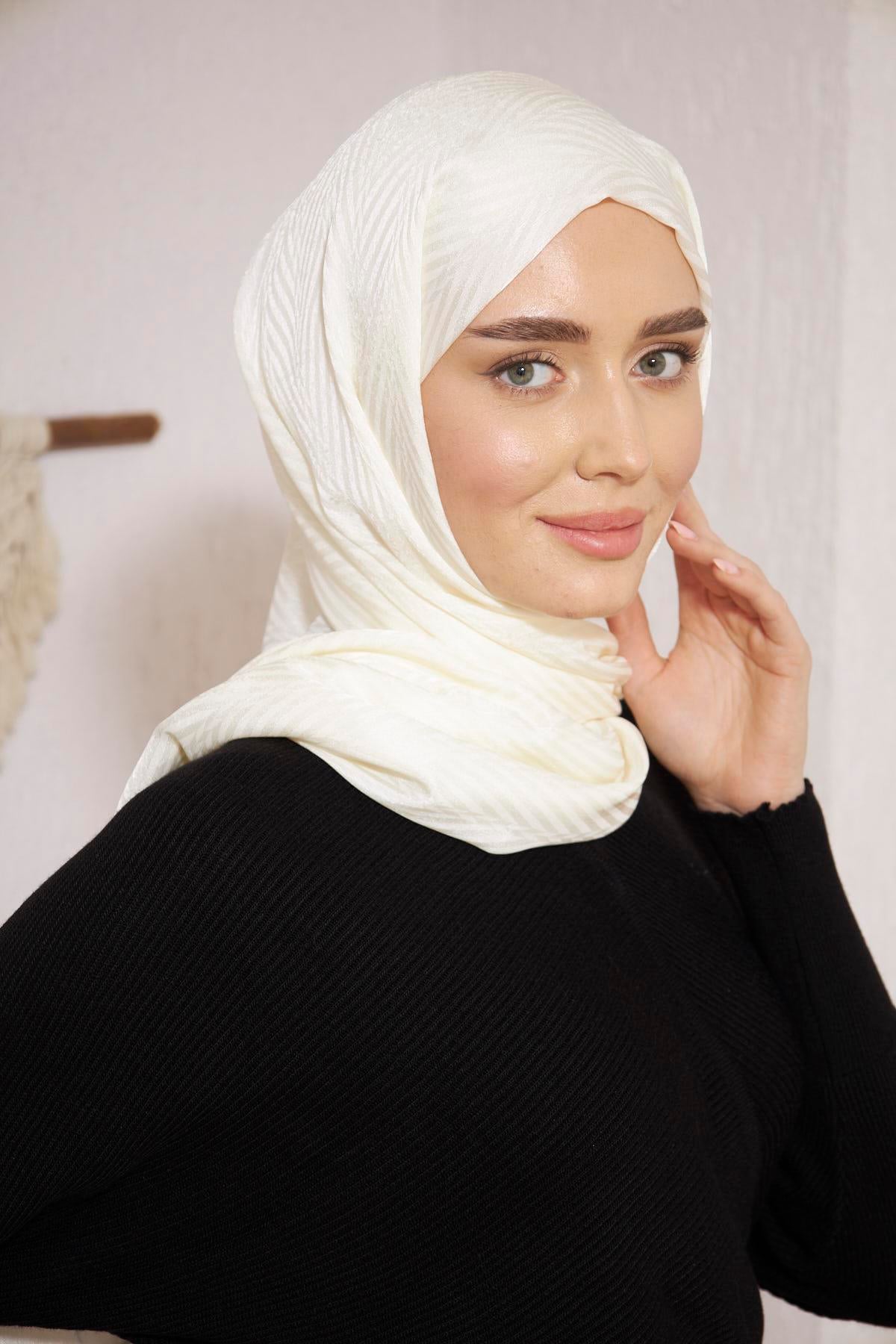Parlak İtalyan Jakar Şal ZigZag Desen Beyaz