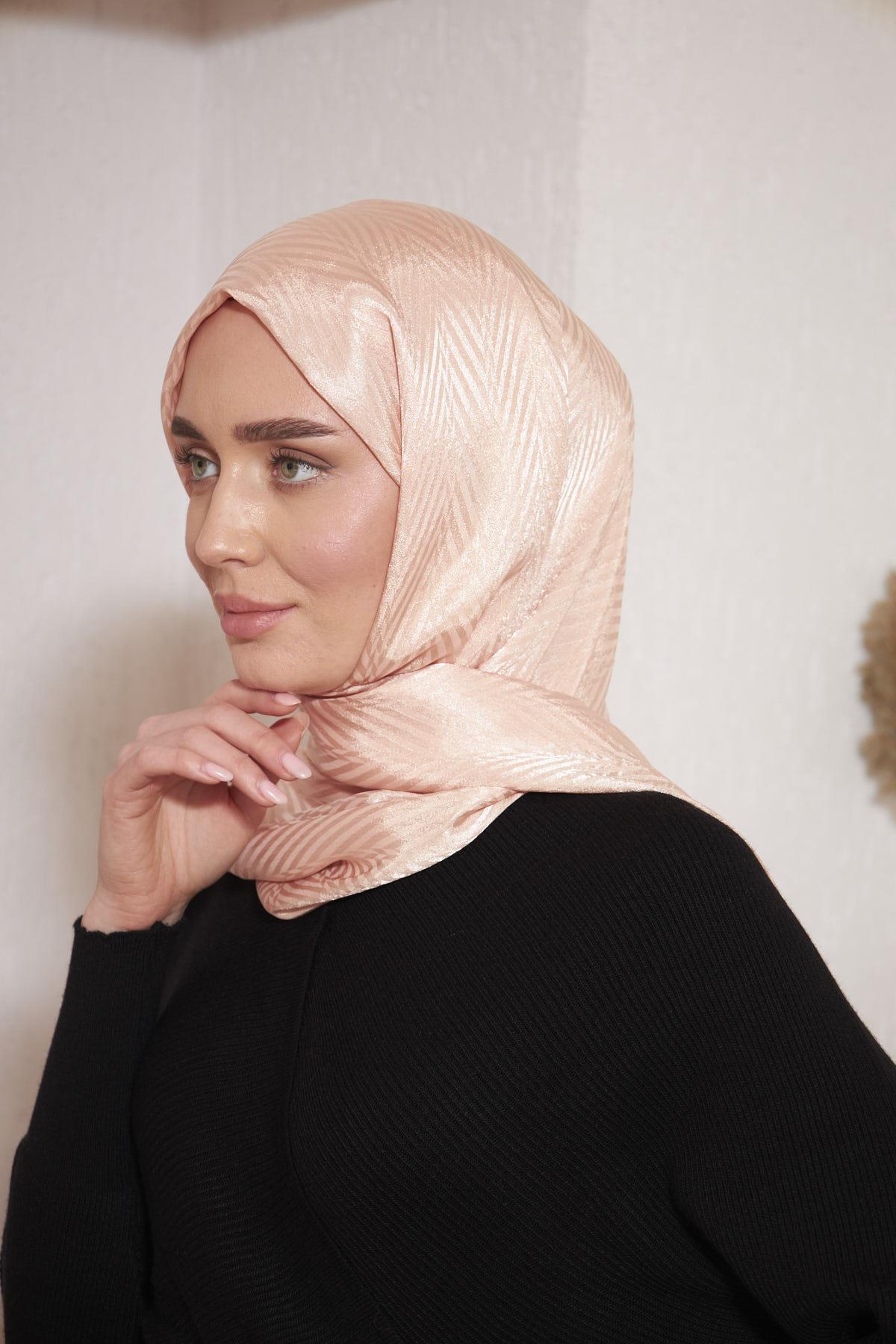 Parlak İtalyan Jakar Şal ZigZag Desen Pudra