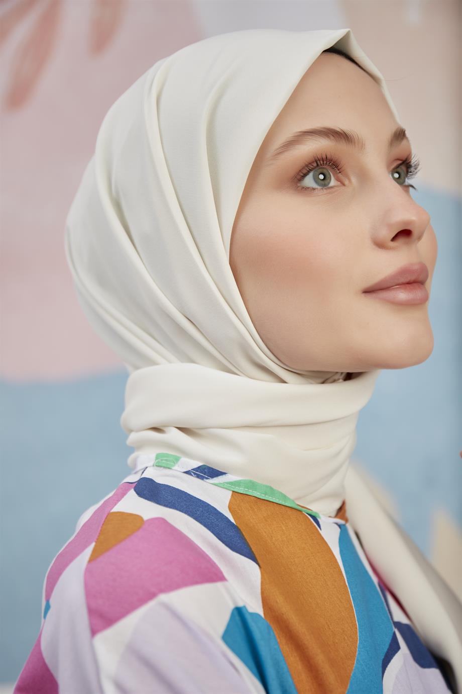 Medine İpeği Şal Ekru