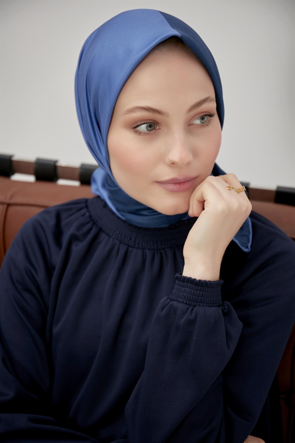 Dijital Baskılı Twill Eşarp Petrol-Mavi