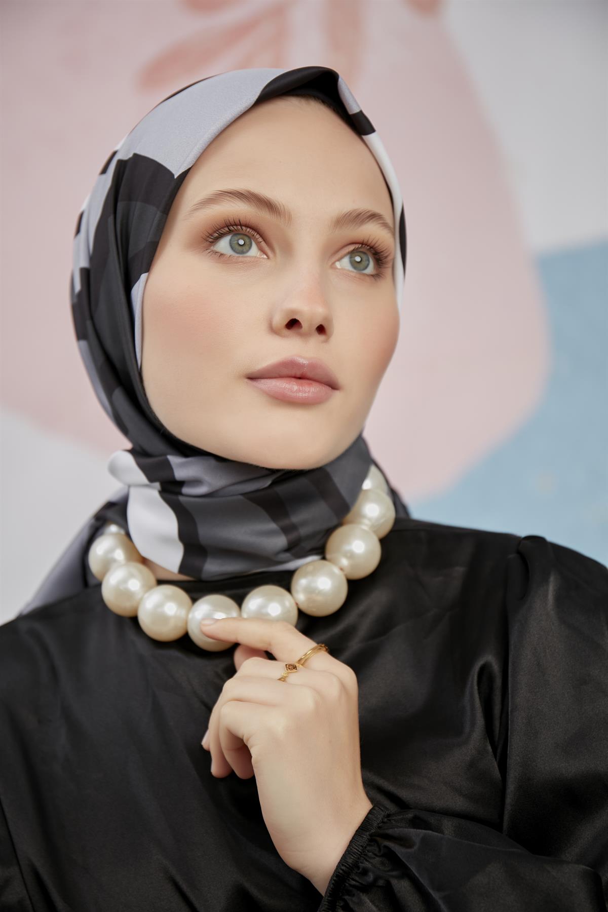 Dijital Baskılı Twill Eşarp Siyah