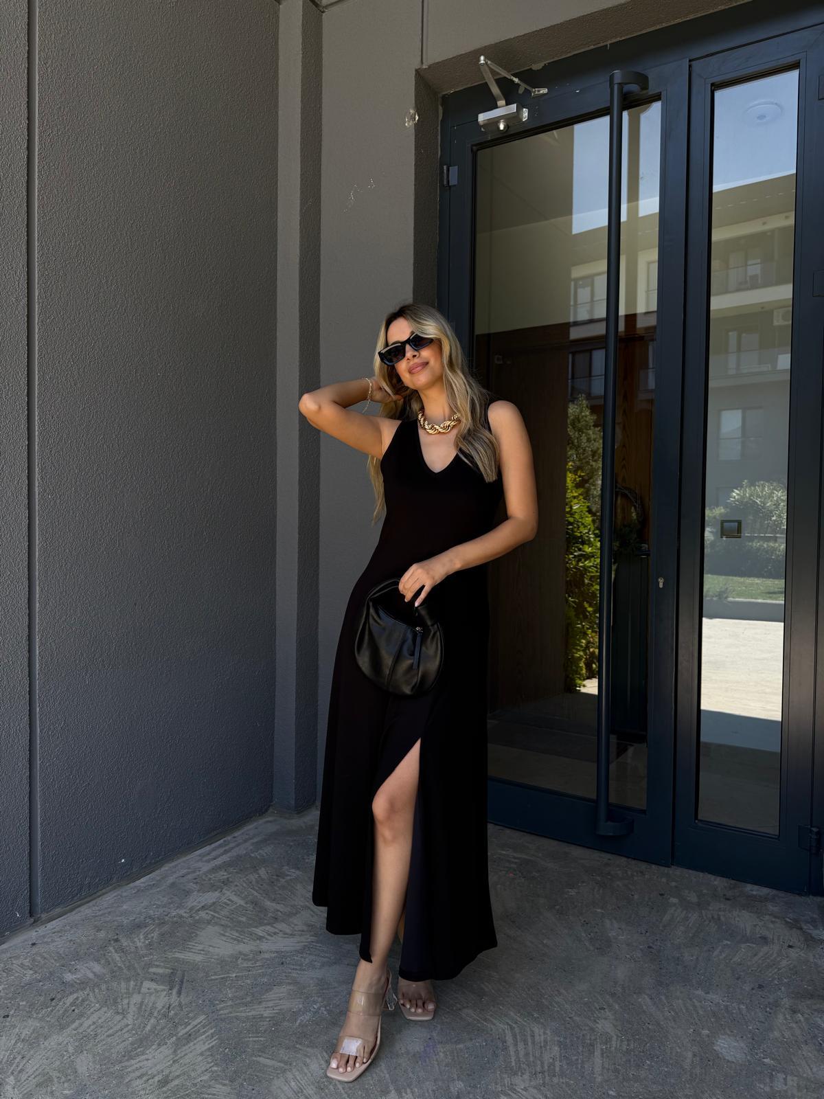 Kalın Askılı V Yaka Yırtmaç Detay Viskon Elbise