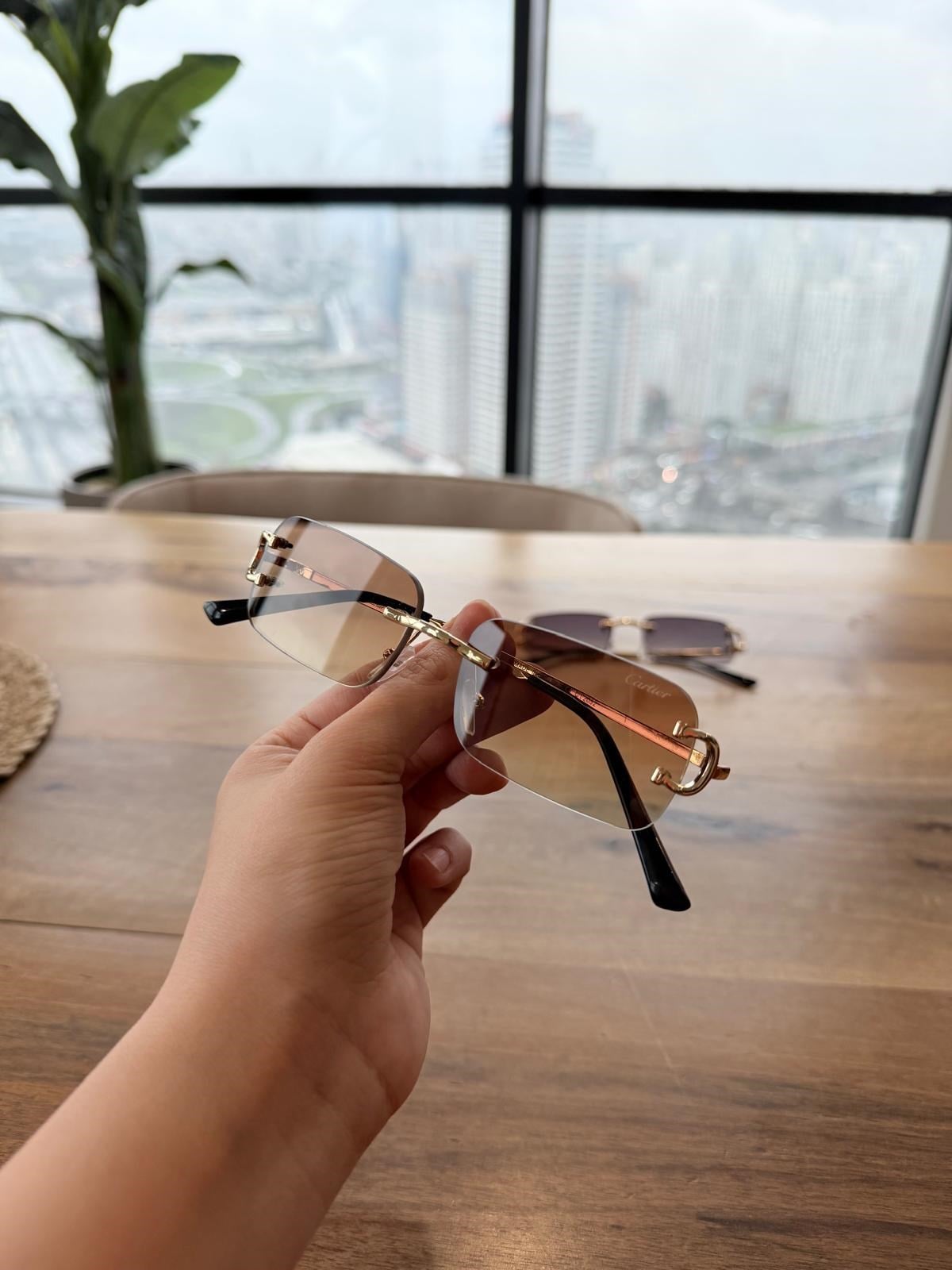 Crtr Dikdörtgen Camlı Kahve Yansımalı Gold Saplı Gözlük