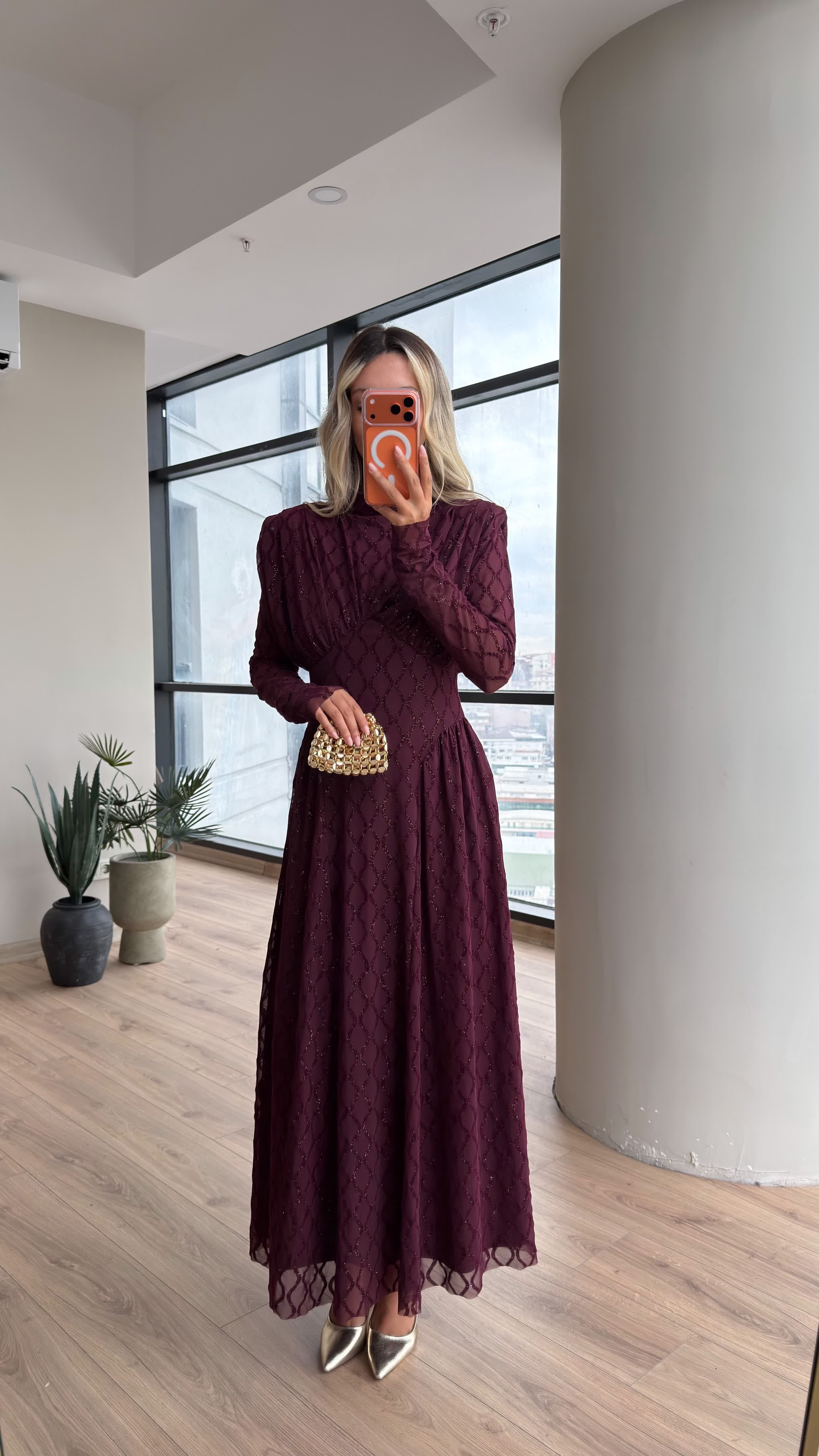 Simli Zincir Desen Vatkalı Elbise Mürdüm