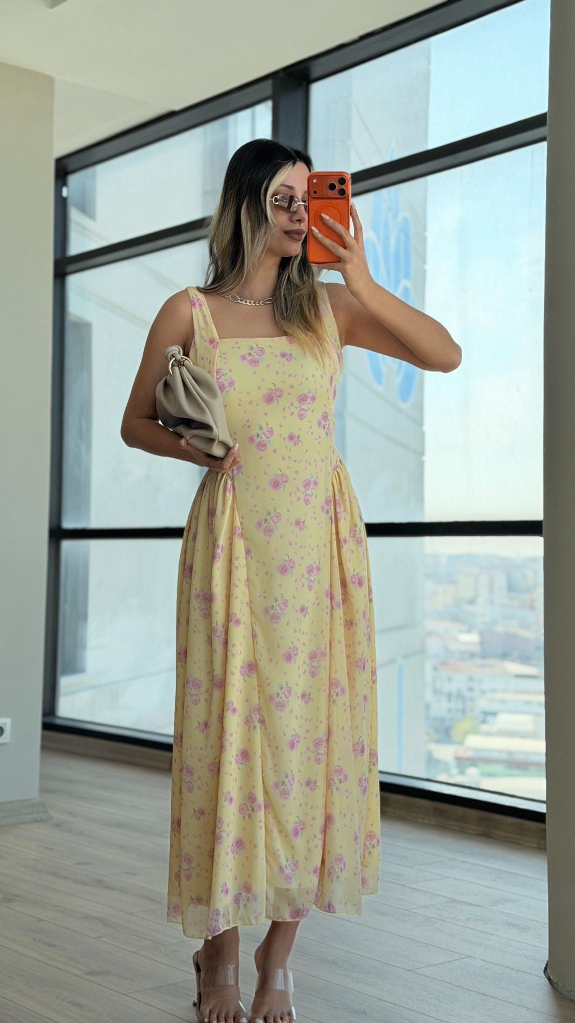 Kamira Pembe Çiçekli Elbise