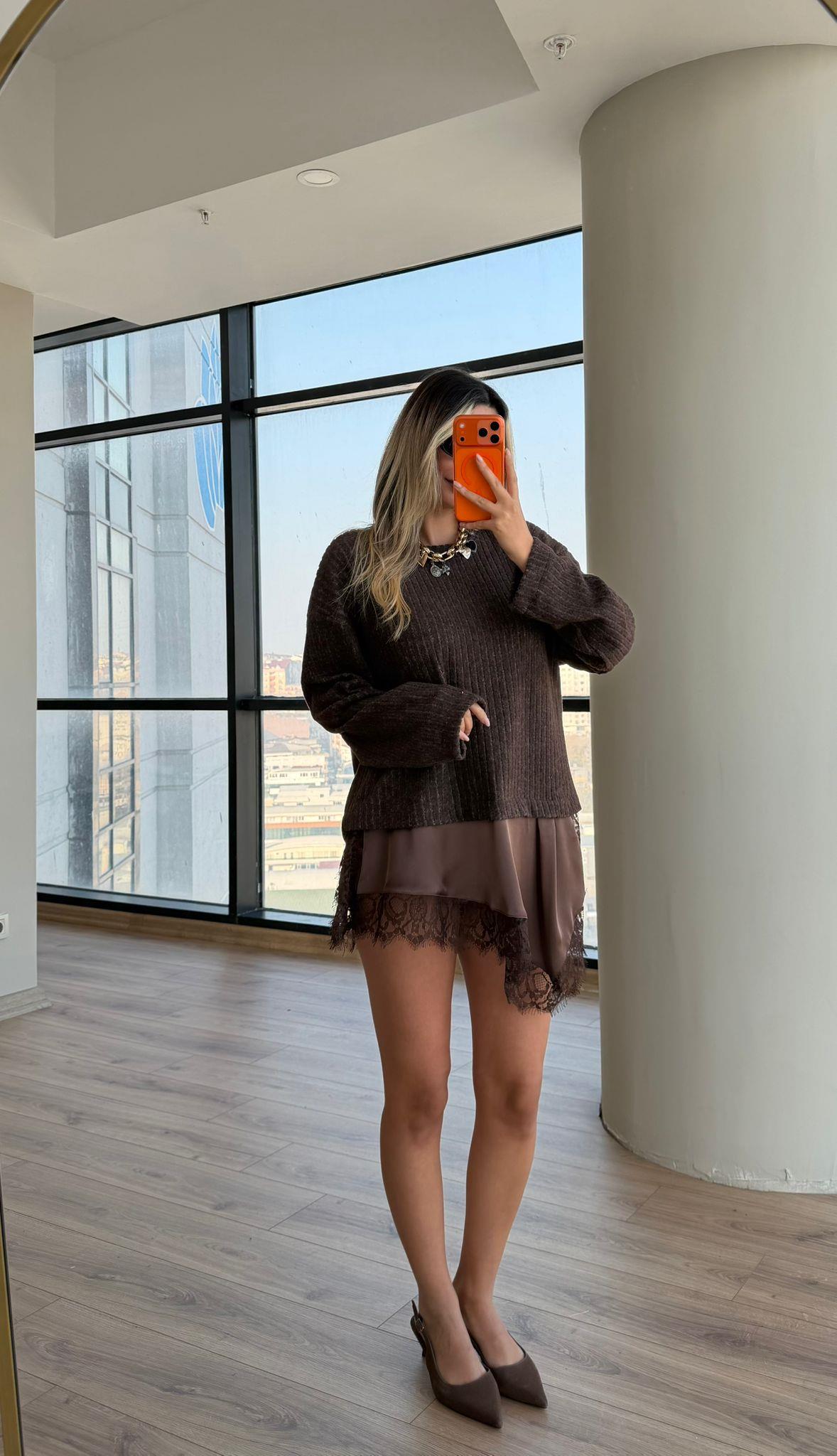 Saten Parçalı Kahverengi Kazak Elbise