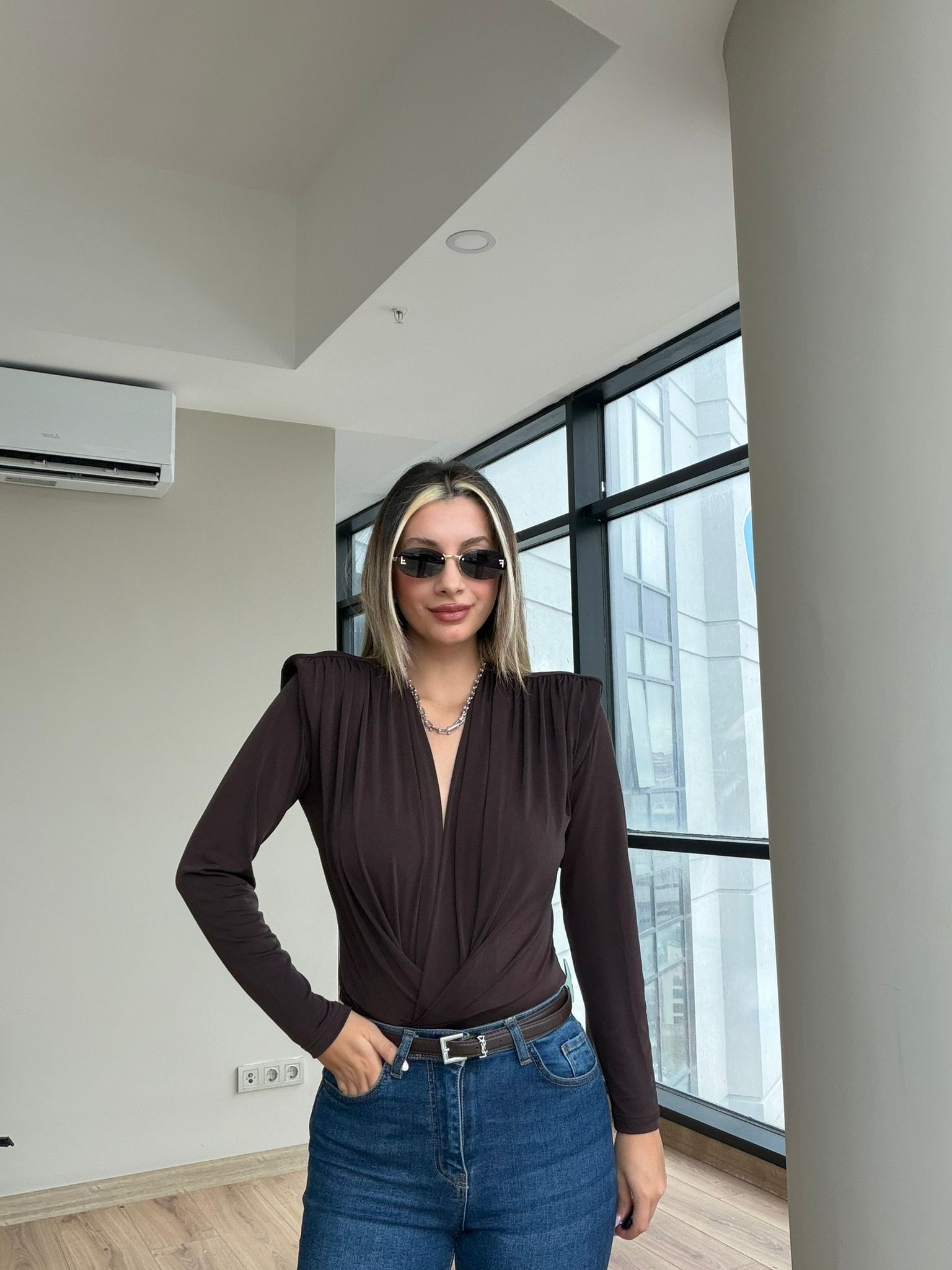 Kahverengi Vatkalı Bodysuit
