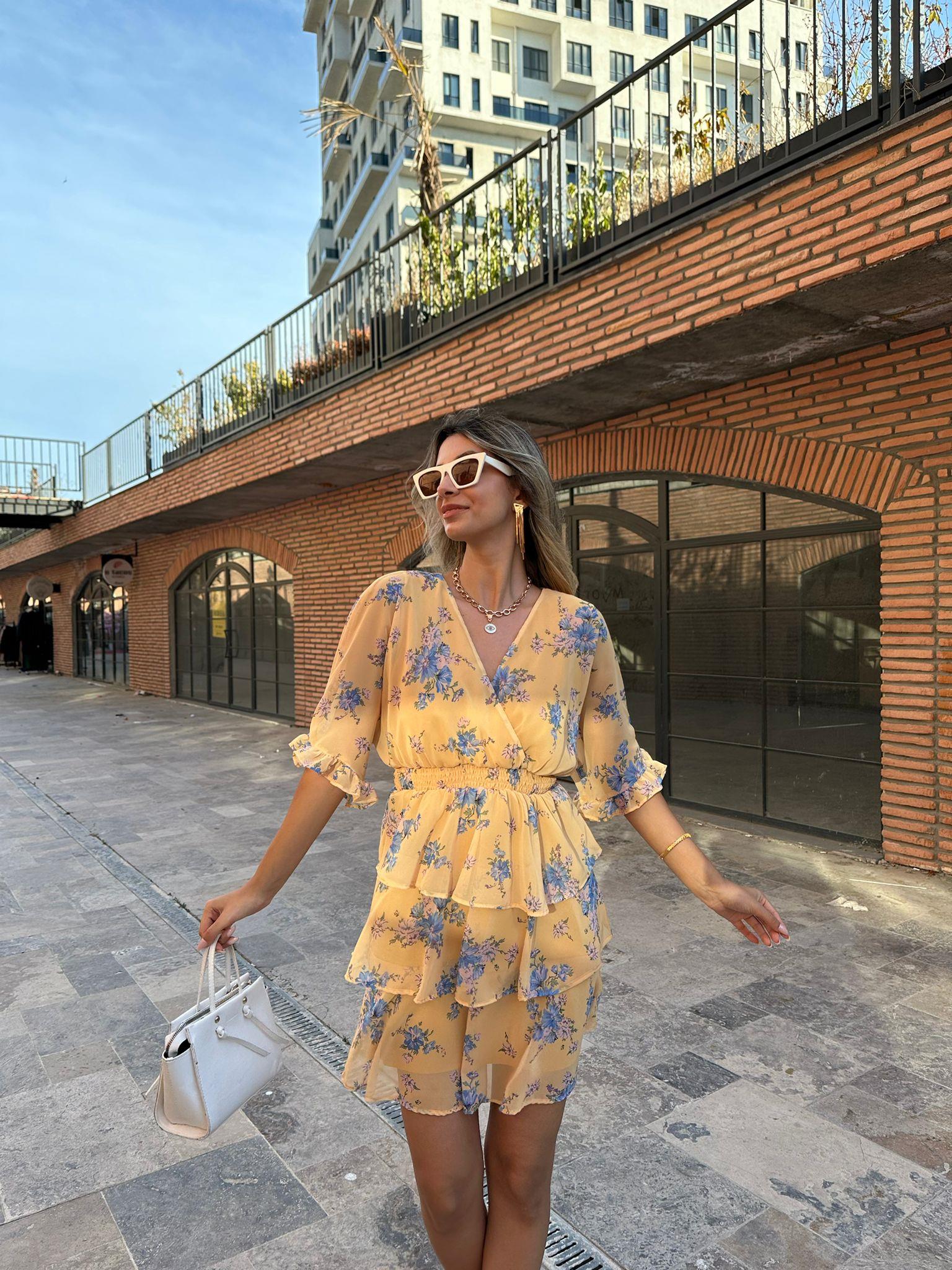 Bel Lastikli Kat Kat Şifon Elbise Çiçekli 070621111