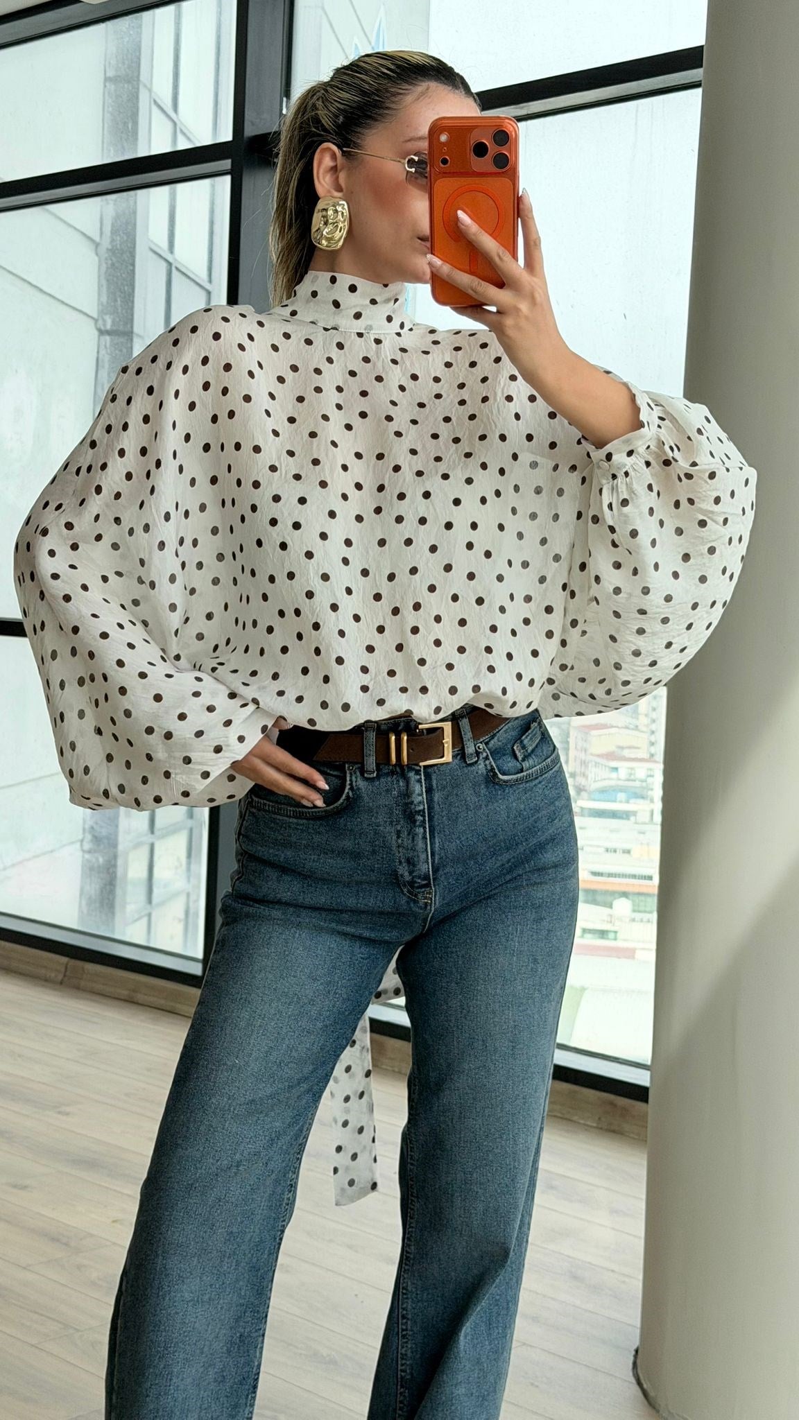 Beyaz Vintage Puantiyeli Şifon Bluz