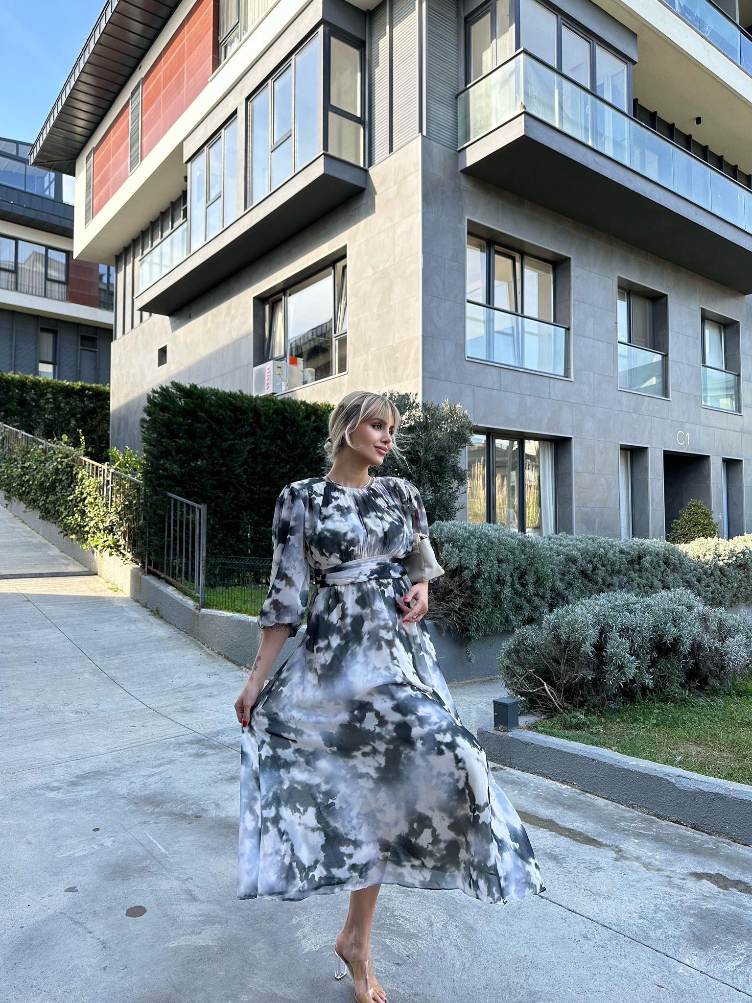 Bloms Vatkalı Batik Uzun Kuşaklı Elbise  1707457