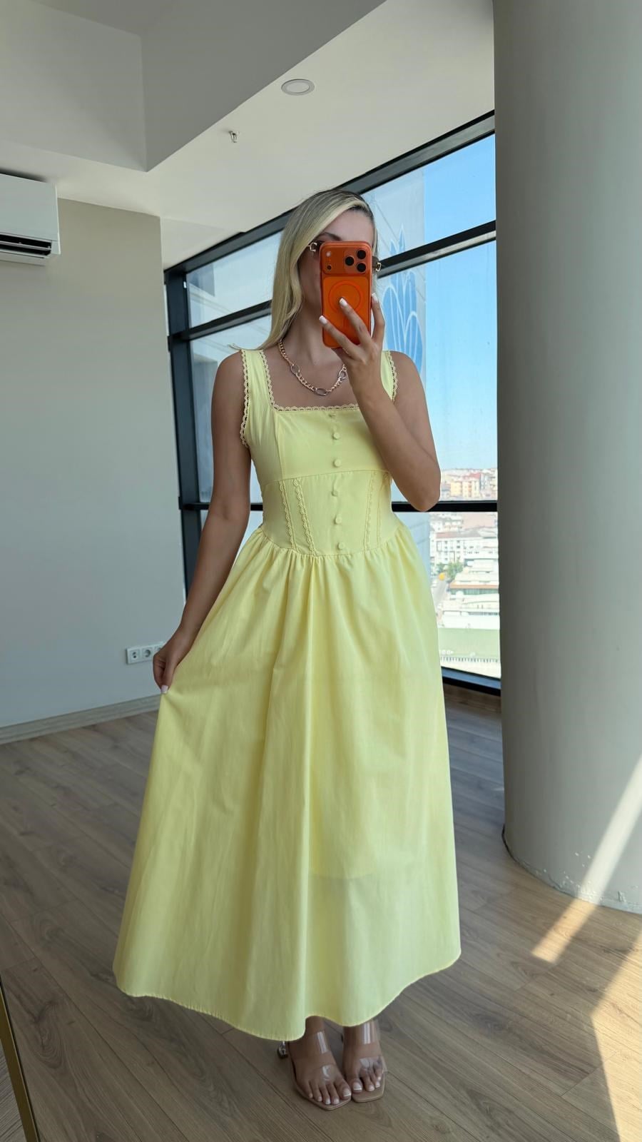 Güpür Detaylı Korseli Elbise Sarı