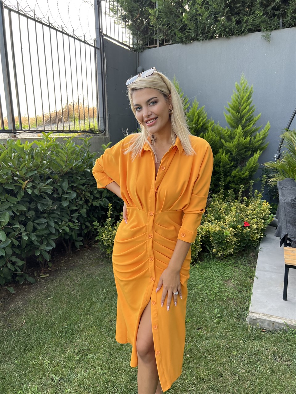 Celina Turuncu Bel Büzgü Gömlek Elbise
