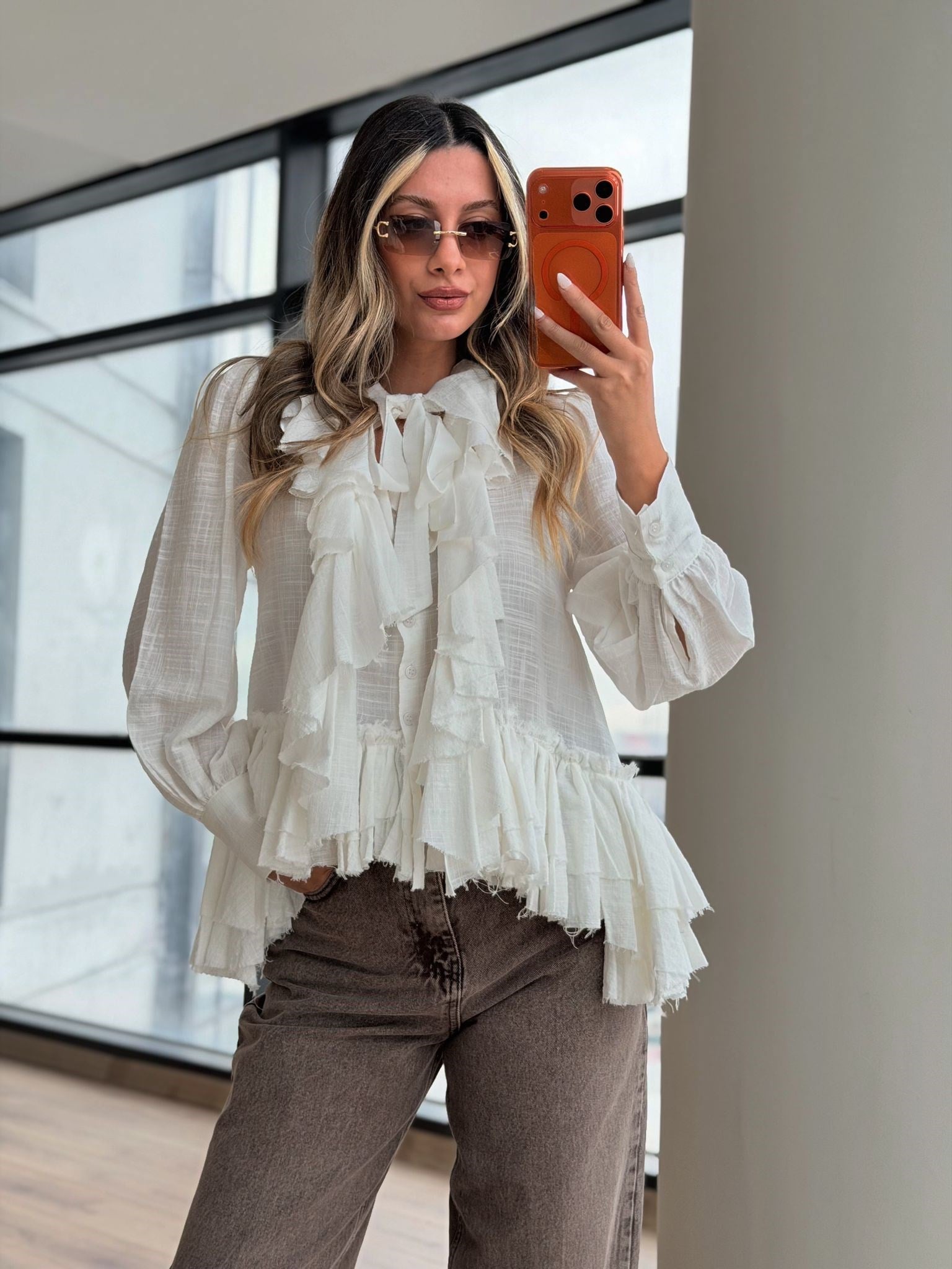 Fırfır Detaylı Romantik Ekru Bluz