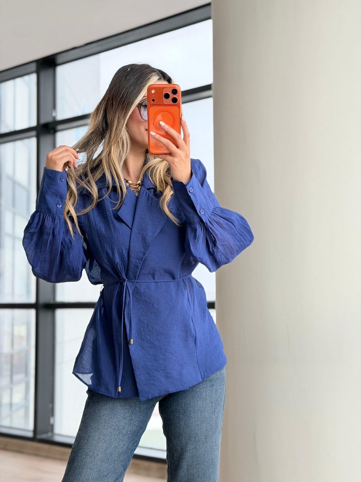 Lacivert Balon Kol Hafif Dokulu Gömlek