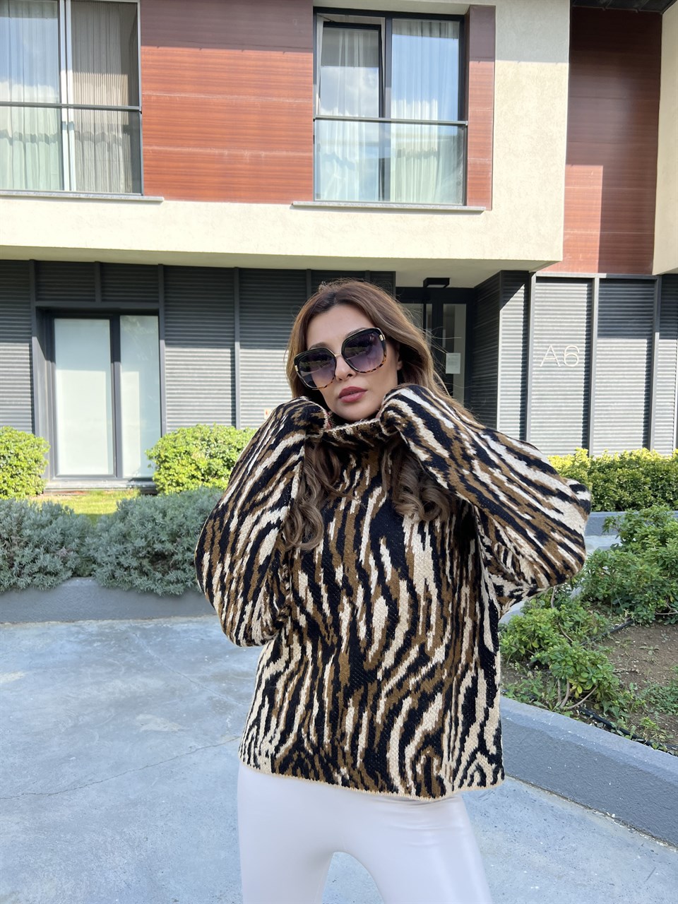 Dik Yaka Zebra Desen Kazak