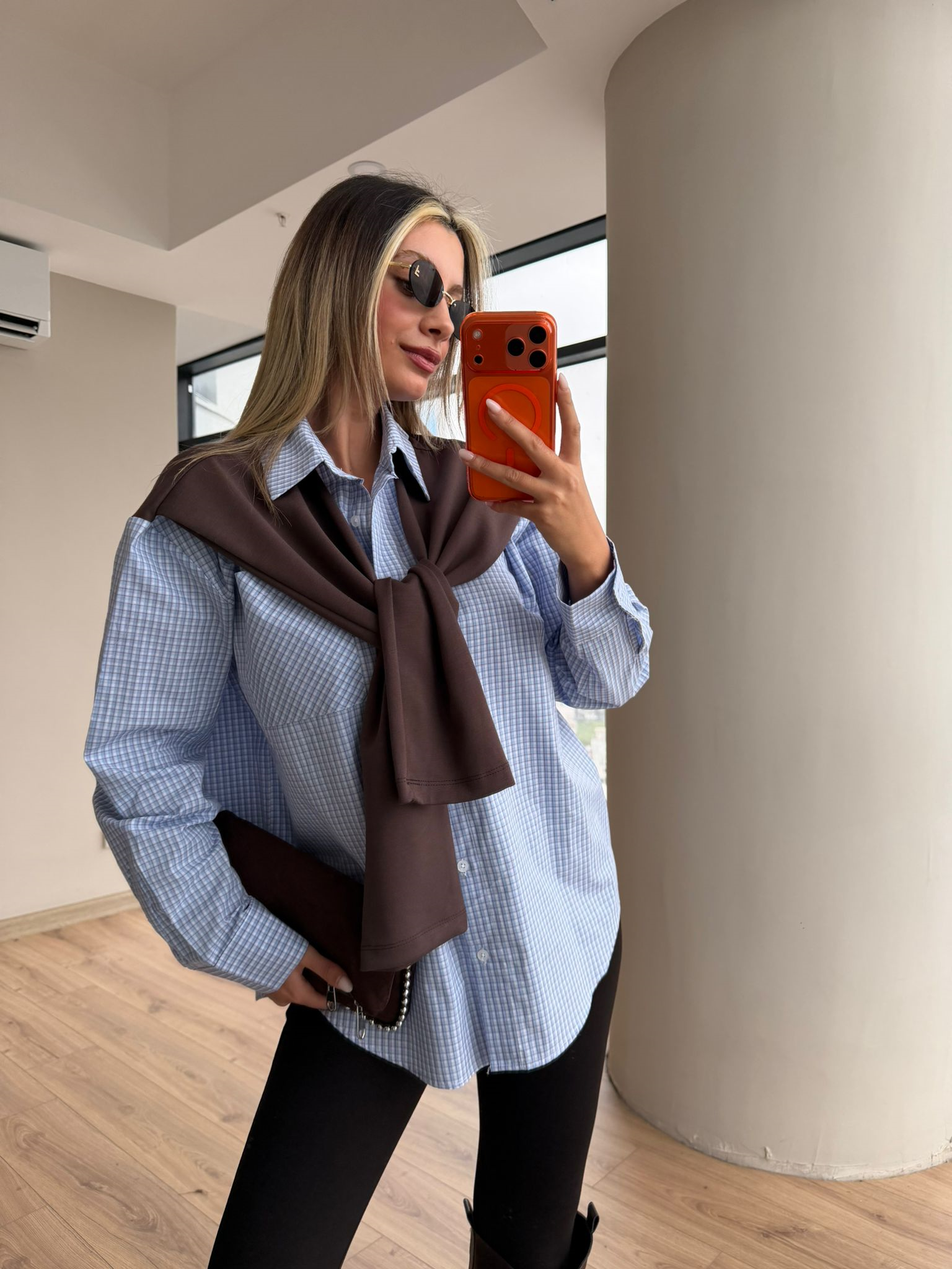 Hırka Bağlama Görünümlü Mavi Gömlek